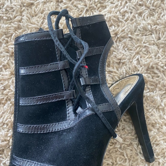 NWOT Ralph Lauren Mimi black suede peep toe heels 6.5 - Picture 6 of 8